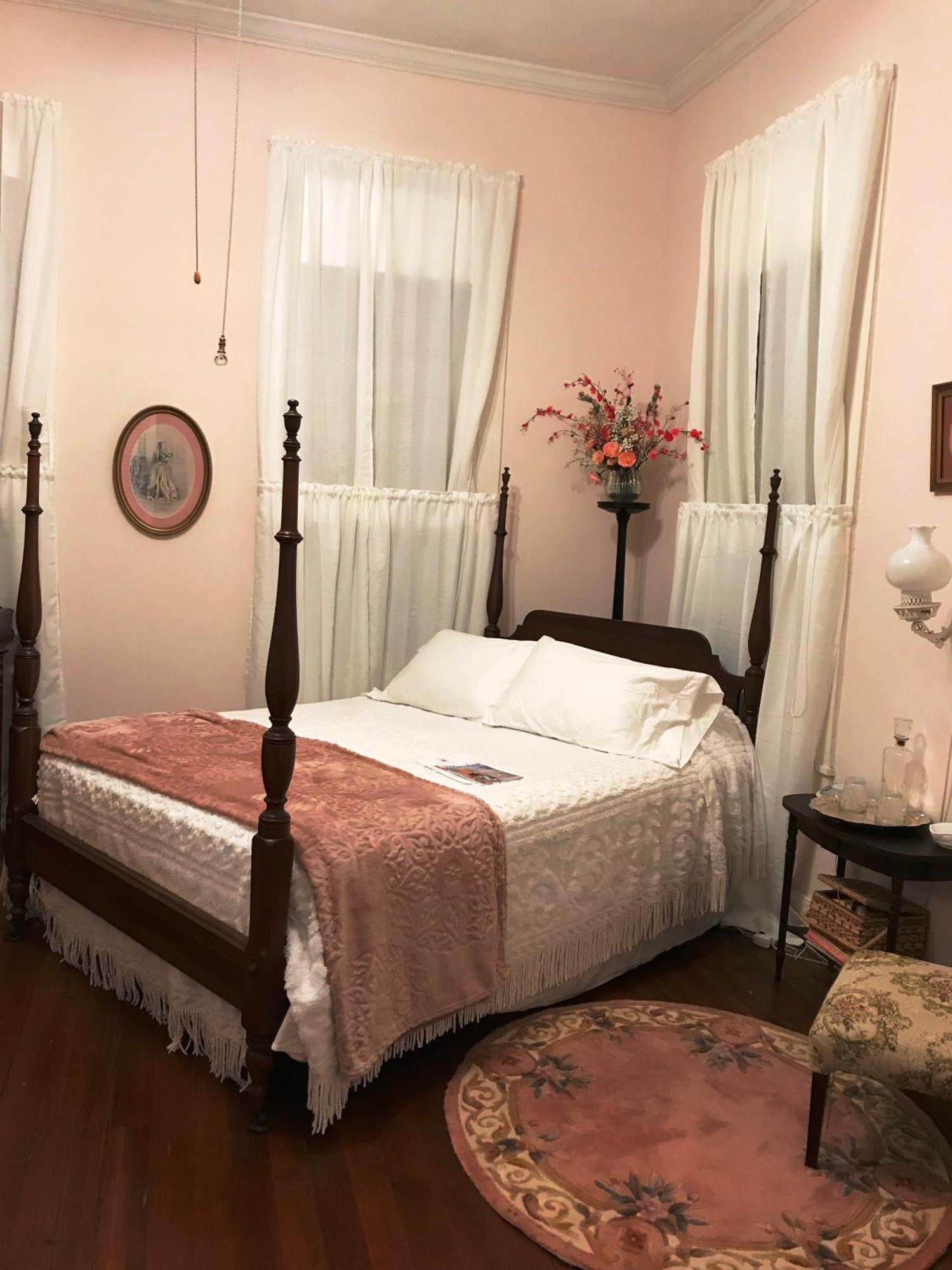 Riverboat Bed & Breakfast 나체스 외부 사진