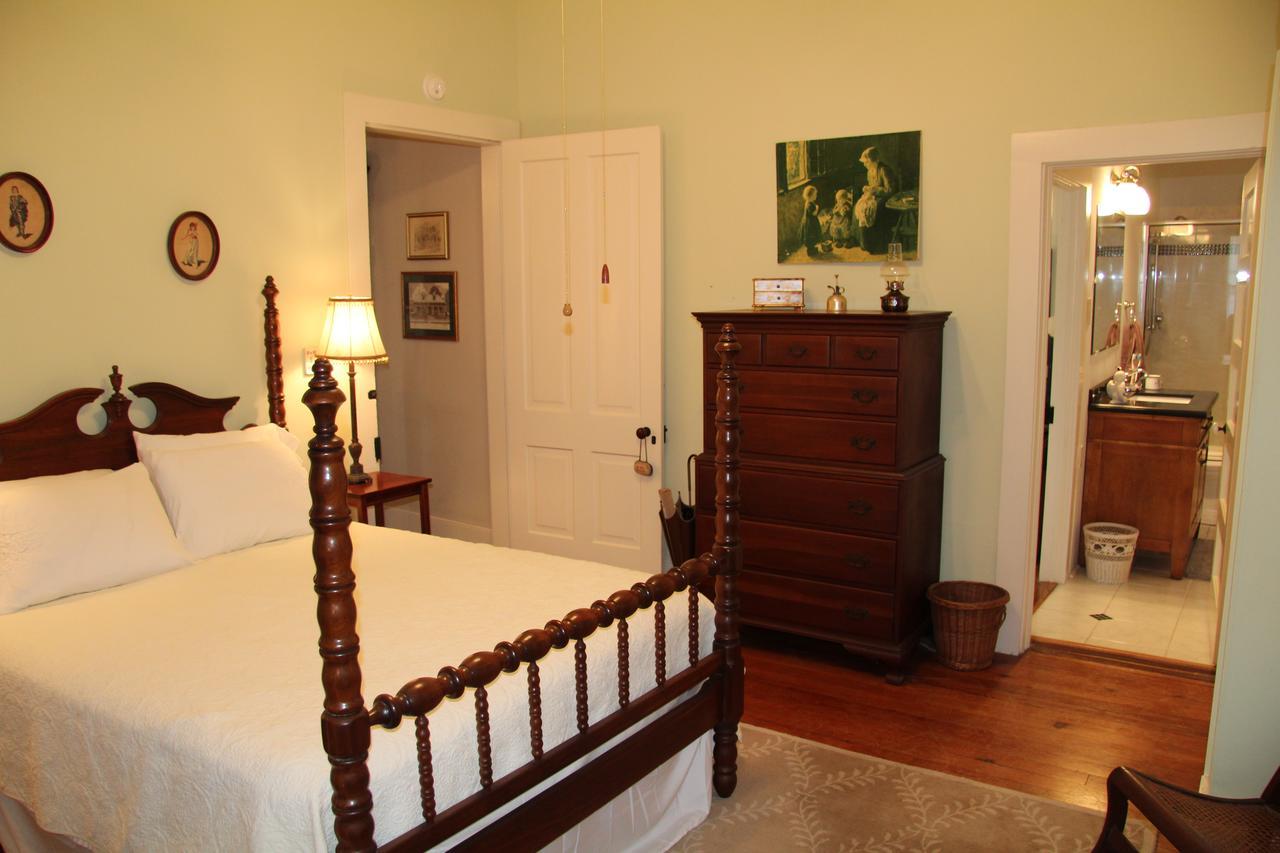 Riverboat Bed & Breakfast 나체스 외부 사진